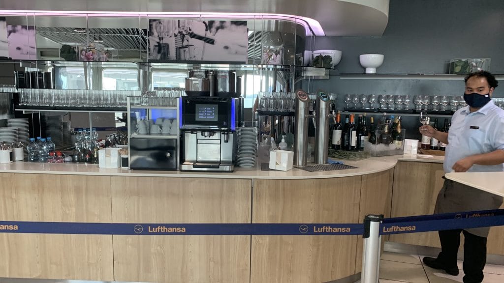 Lufthansa Lounge Düsseldorf Bar
