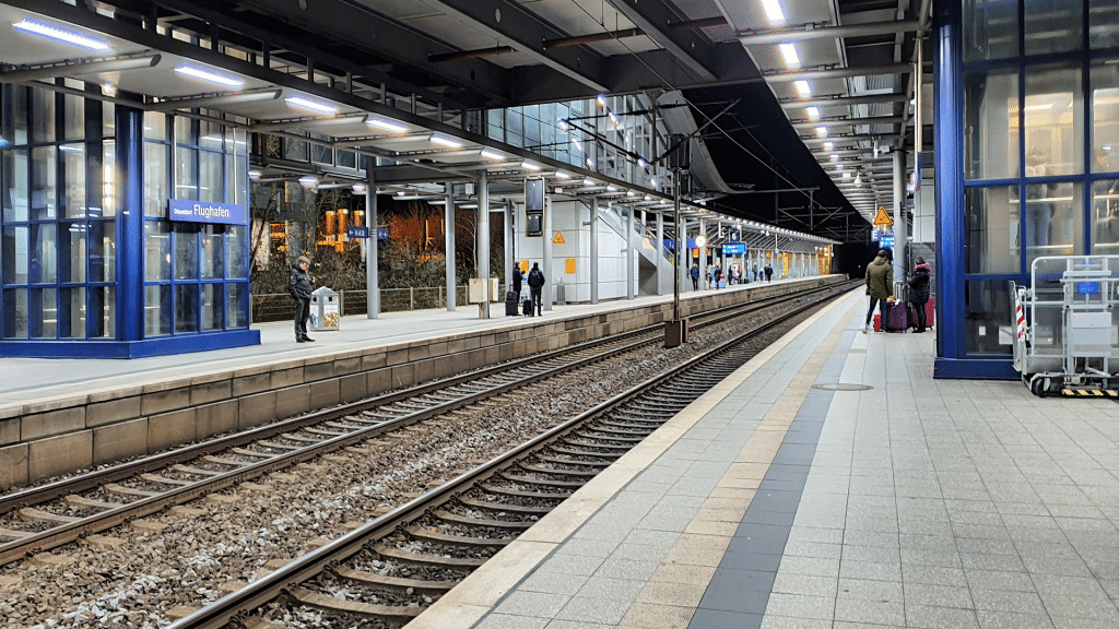 Flughafen Düsseldorf Bahnstation 1