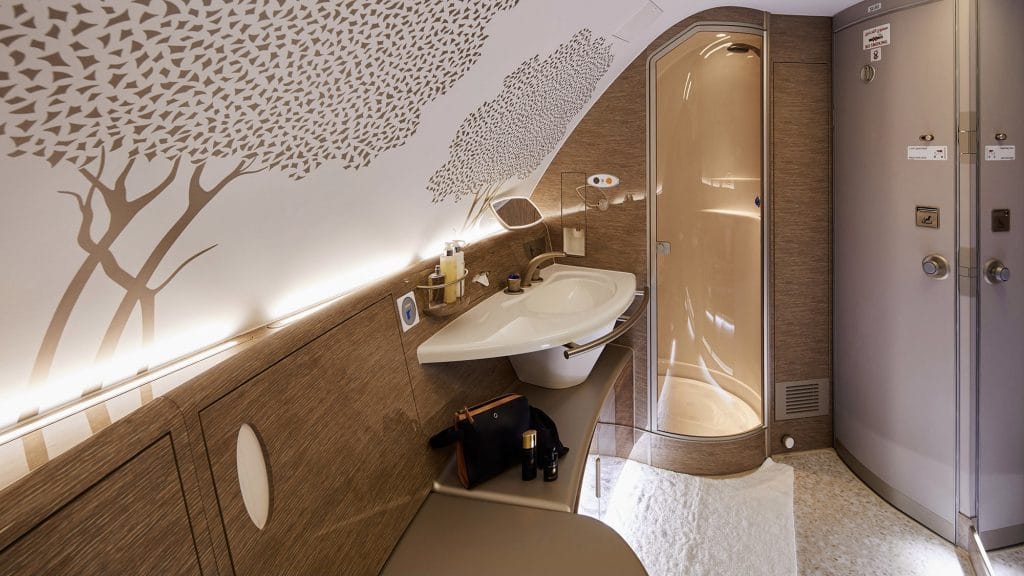 Emirates First Class Dusche Airbus A380