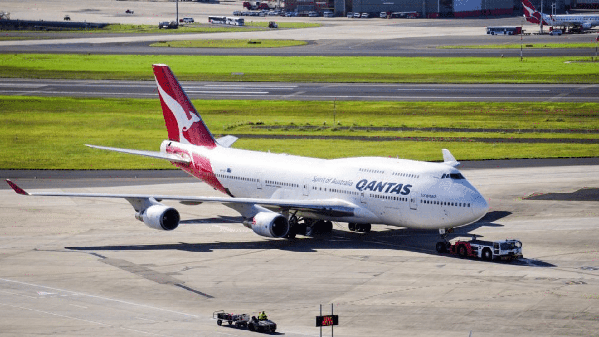 Qantas, Boeing 747