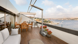 Shangri La Istanbul Suite Terrace