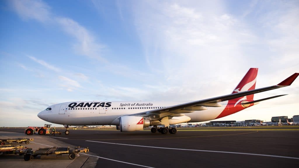 Qantas Airbus 330 200