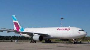 Flieger A330 Auf Startbahn Eurowings E1614012250337