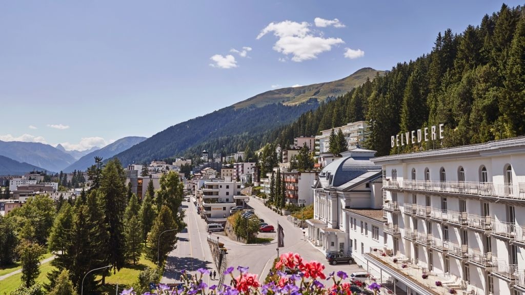 Steigenberger Hotel Davos View Cropped