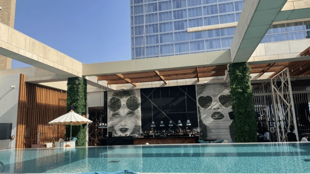 Waldorf Astoria Dubai International Financial Centre Poolanlage