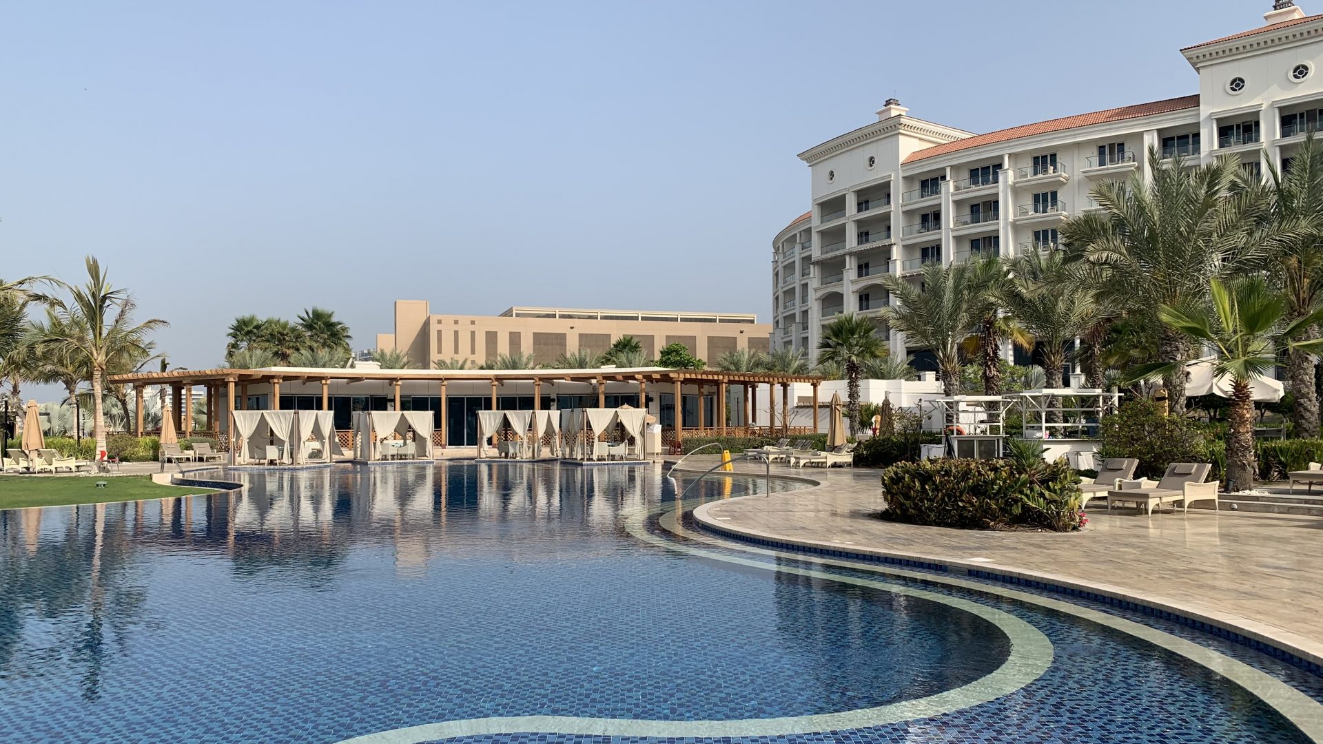 Waldorf Astoria Dubai The Palm Pool
