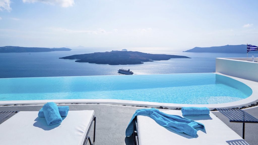Cosmopolitan Suites Santorini Infinity Pool