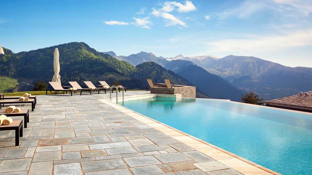 Pool Berge Greece 2
