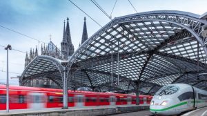 DB174981 Koeln Hbf Anfangs Mittel Endpunkt Einer Reise Mit Der Bahn