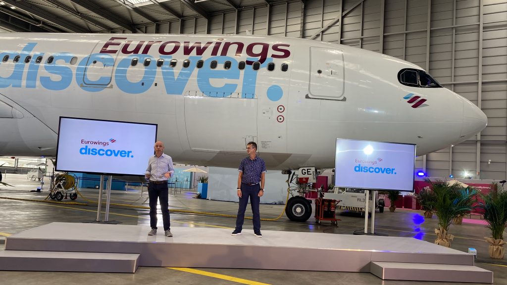 Eurowings Discover Begruessung