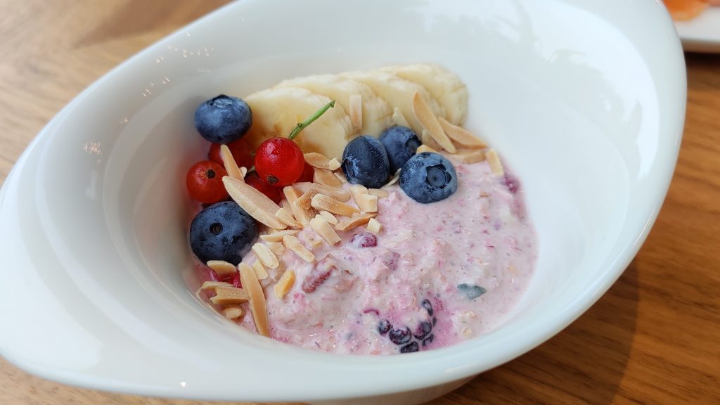 Hyatt Regency Zurich Airport The Circle Frühstück Bircher Müsli