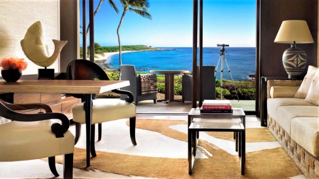 Oceanfront Suite Four Seaosons Hawaii