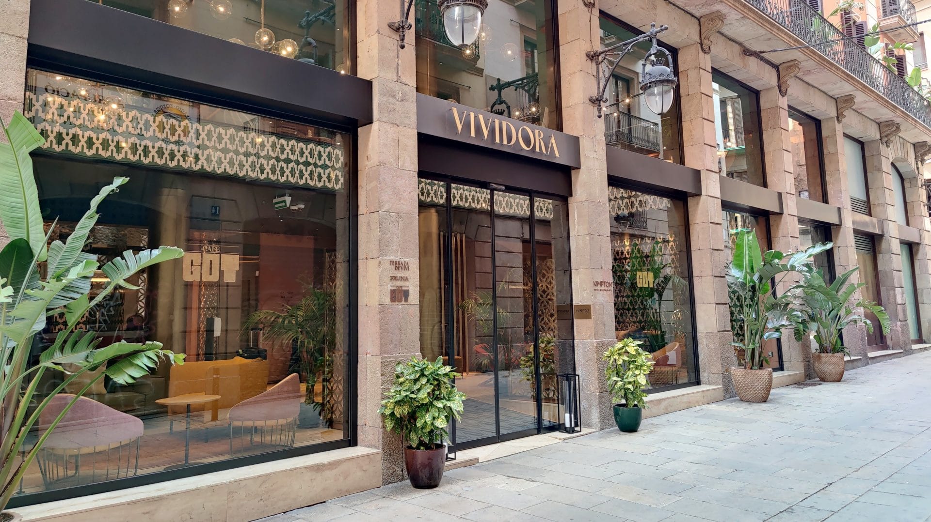 Kimpton Vividora Barcelona Eingang 3