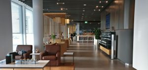 Lufthansa First Class Lounge Munich Seating 14 E1507211376329 1600x760