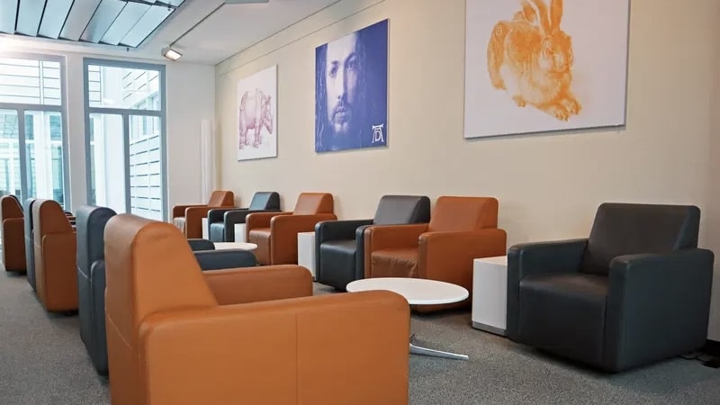 Neue Dürer Lounge Flughafen Nürnberg 2