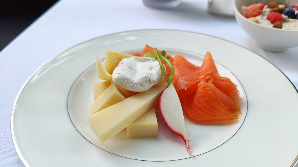 Park Hyatt Zurich Frühstück Lachs Kaese