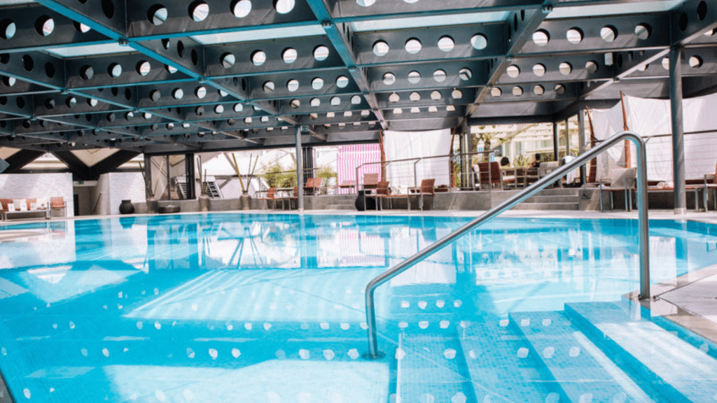 Fairmont Grand Hotel Pool