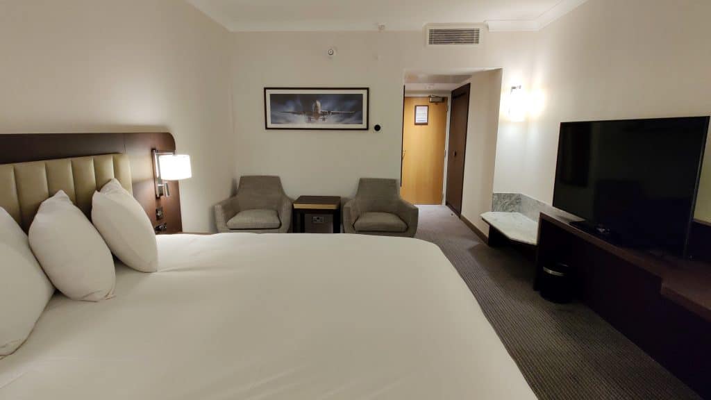 Hilton London Gatwick Airport Deluxe Zimmer 4