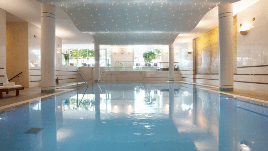 Lausanne Palace Pool