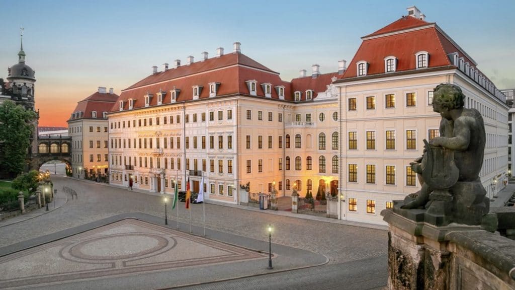 0A65DD88 584E 405F A3E0 1F76FC774D42 1 105 C