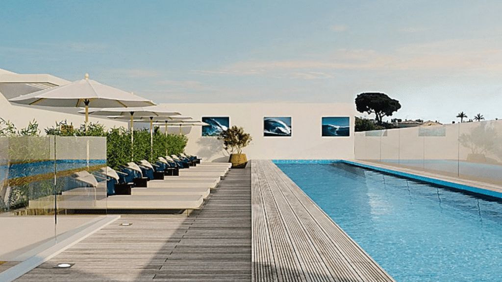 Hotel Indigo Cagnes Sur Mer Pool
