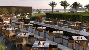 Fairmont Bab Al Bahr Restaurant Terrasse
