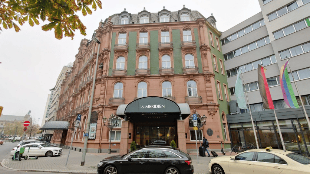 Le Meridien Frankfurt Fassade