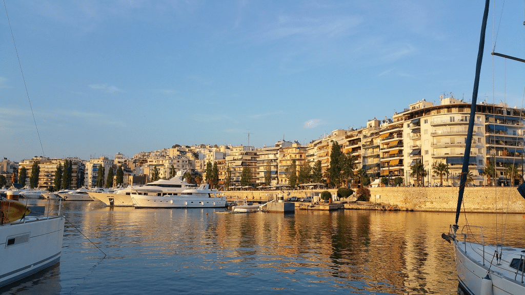 Athen GriechenlandPiräus Hafen 1
