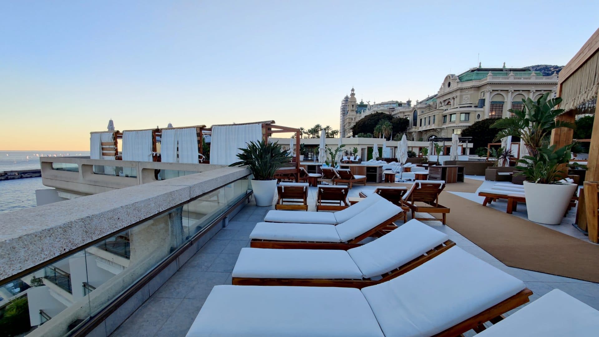 Fairmont Monte Carlo Rooftop Liegen 4