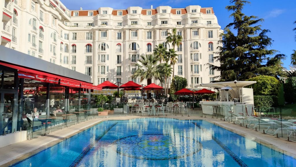 Hotel Le Majestic Barriere Cannes Pool 4