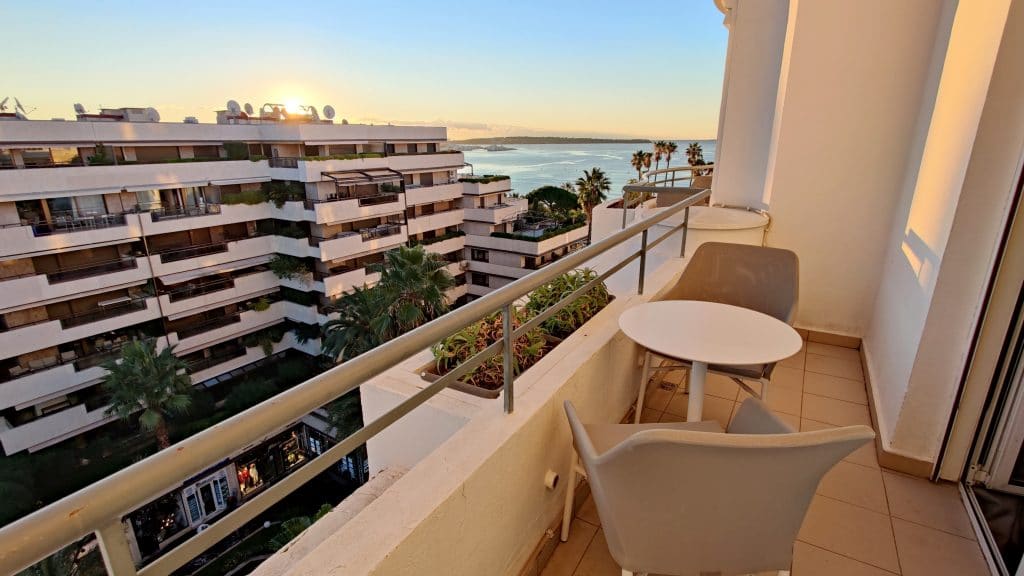 Hotel Le Majestic Barriere Cannes Zimmer Balkon Sonnenaufgang