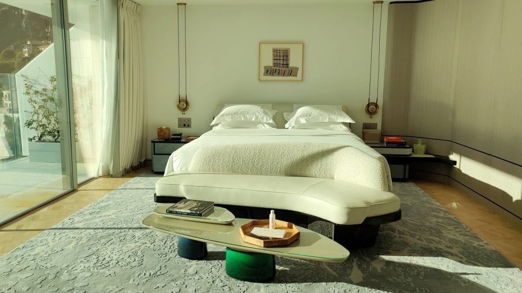 The Maybourne Riviera Suite Schlafzimmer