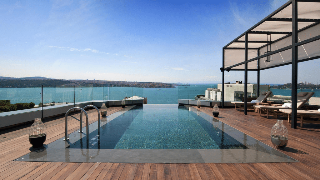 Swissotel The Bosphorus Istanbul Pool
