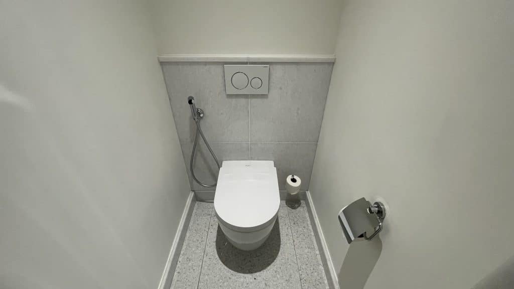 Hotel Martinez Cannes Premium Zimmer Toilette