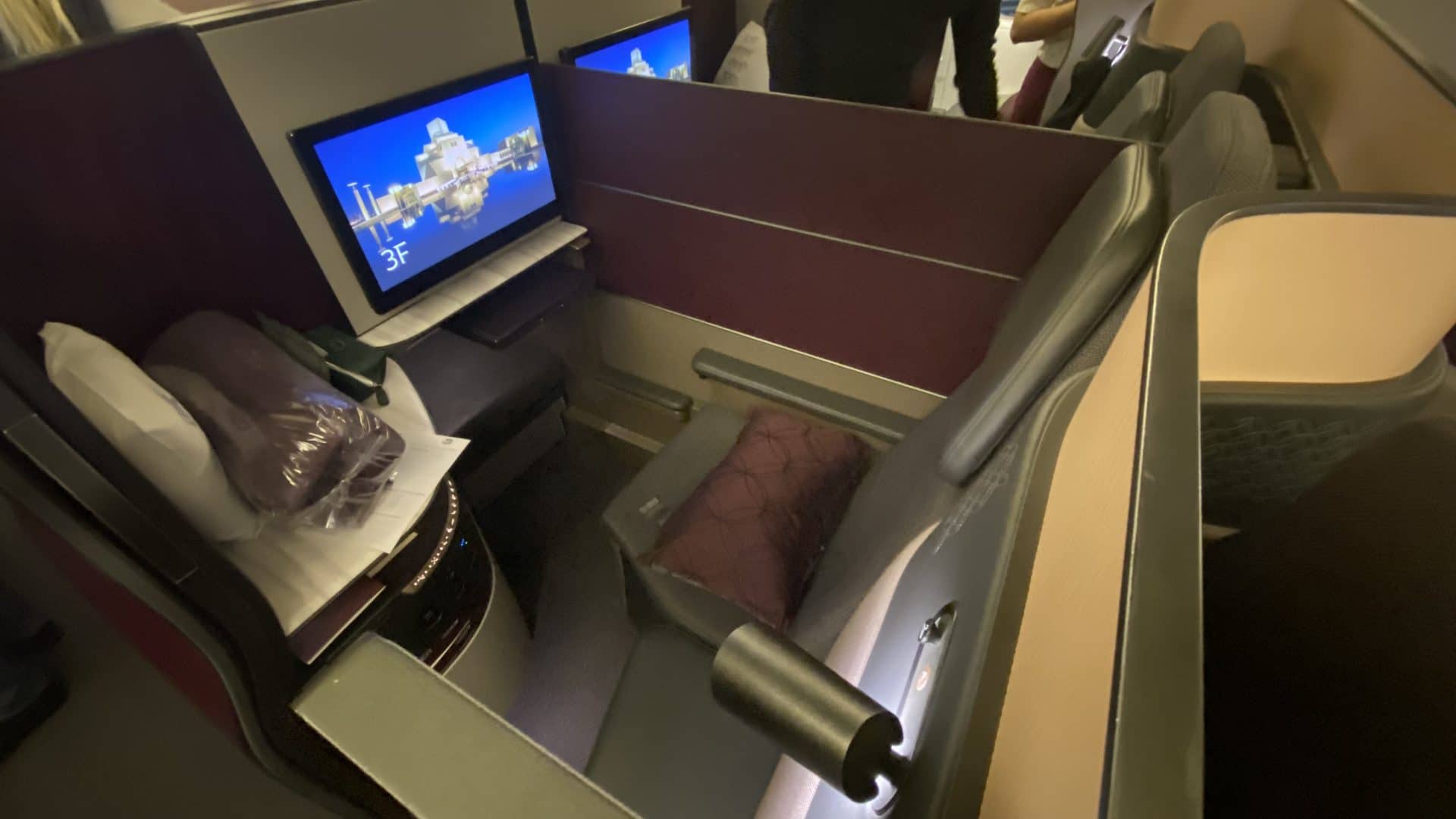 Qatar Airways Business Class1430 1