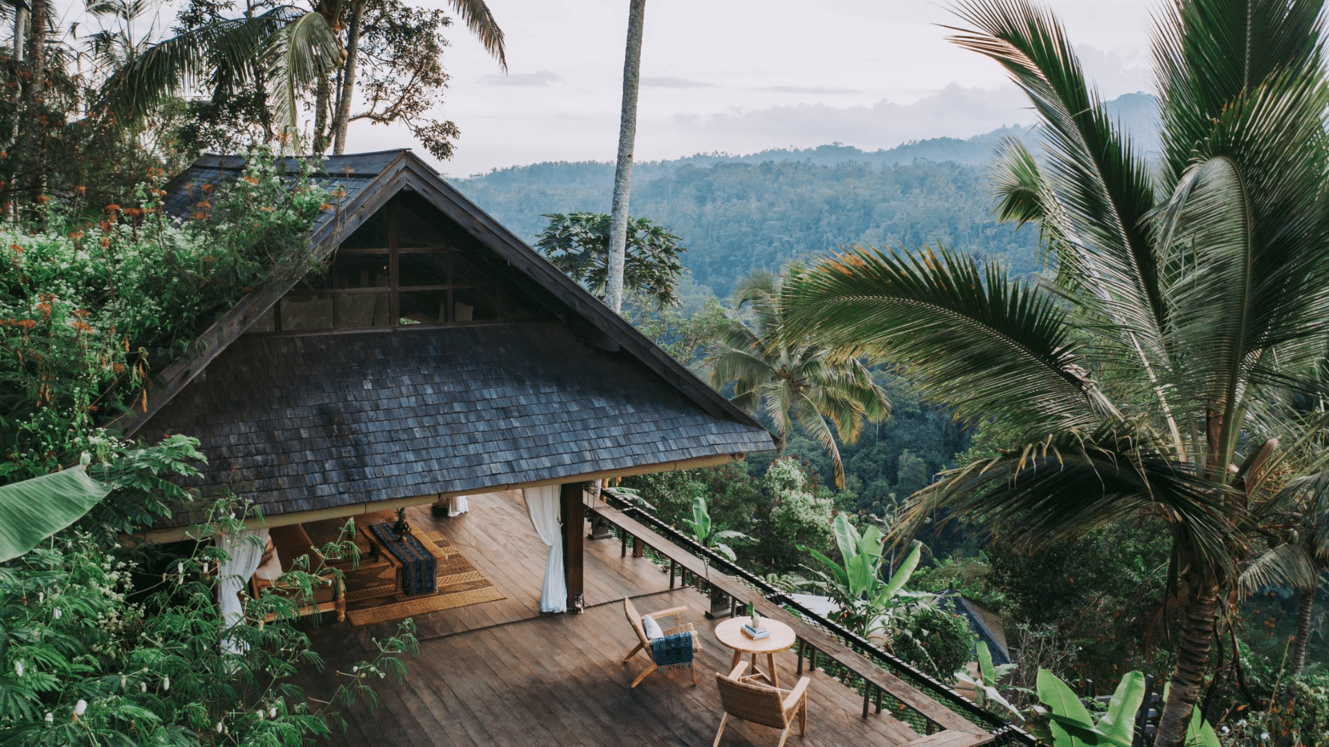 Pool-Bale im Buahan, a Banyan Tree Escape