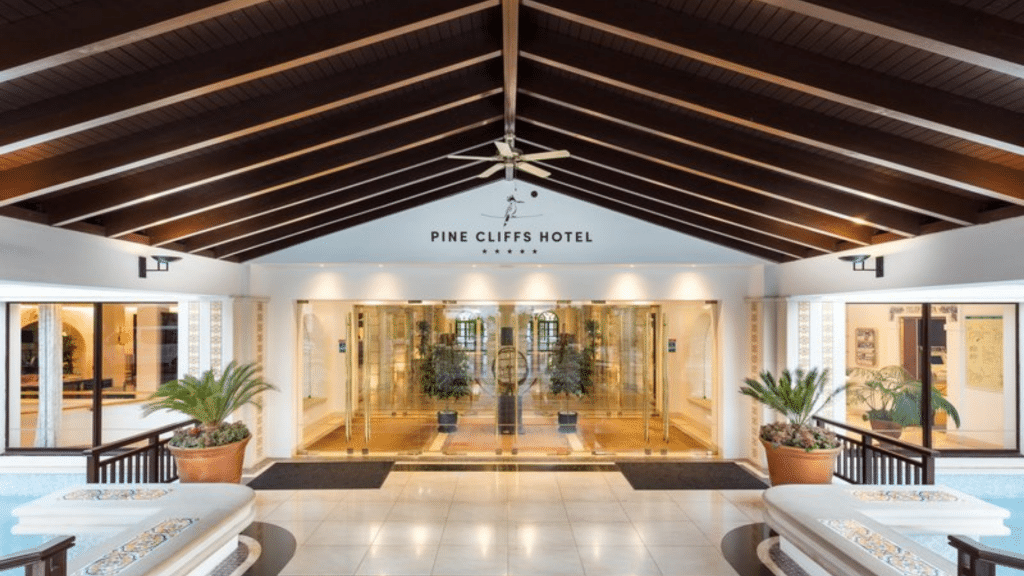 Pine Cliffs Hotel Algarve Eingang