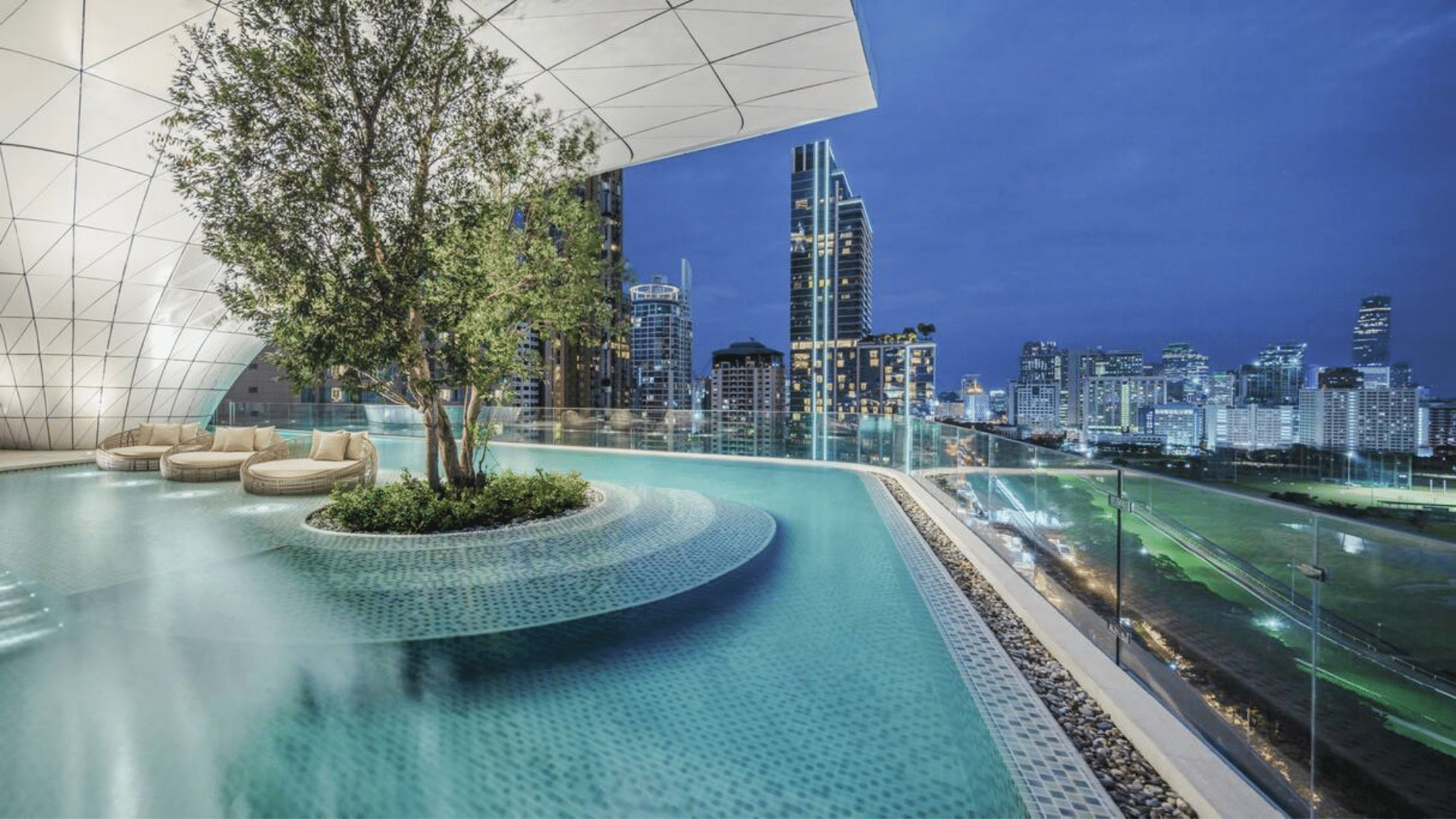 Waldorf Astoria Bangkok Pool (1)