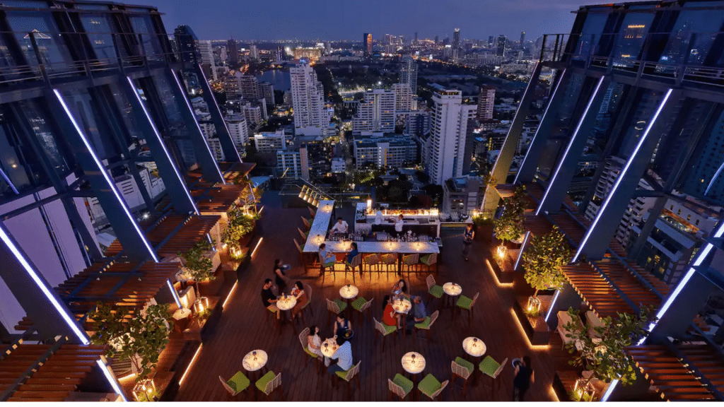 Hyatt Regency Bangkok Hotel Spectrum Bar