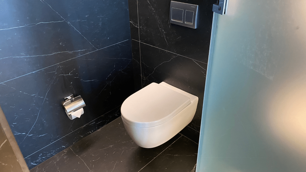 Le Meridien Batumi Bad Toilette