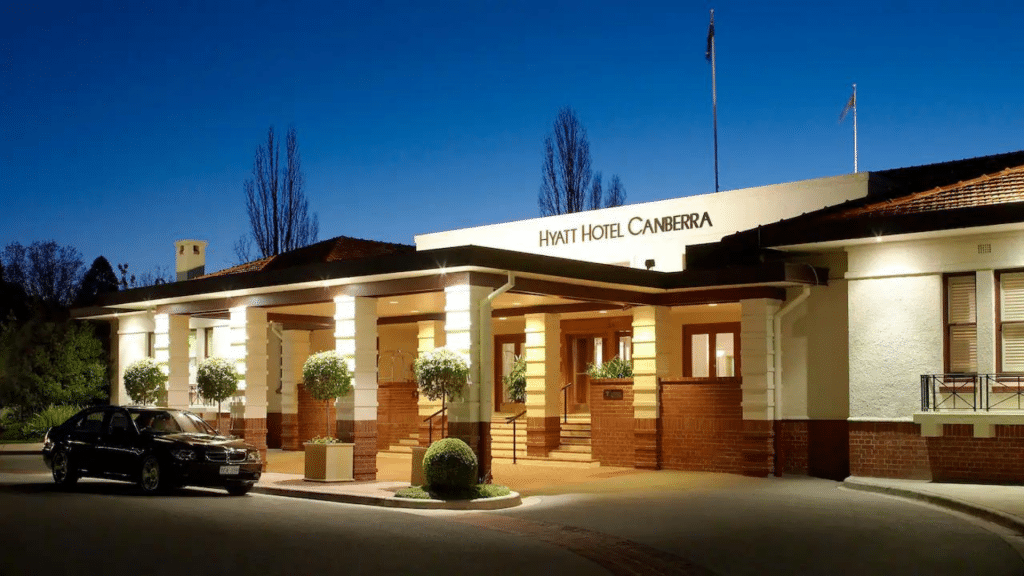 Hyatt Hotel Canberra Aussenansicht