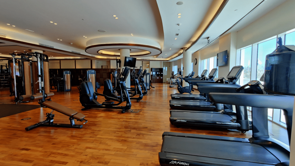 Cardiogeraete im Fitnessraum 