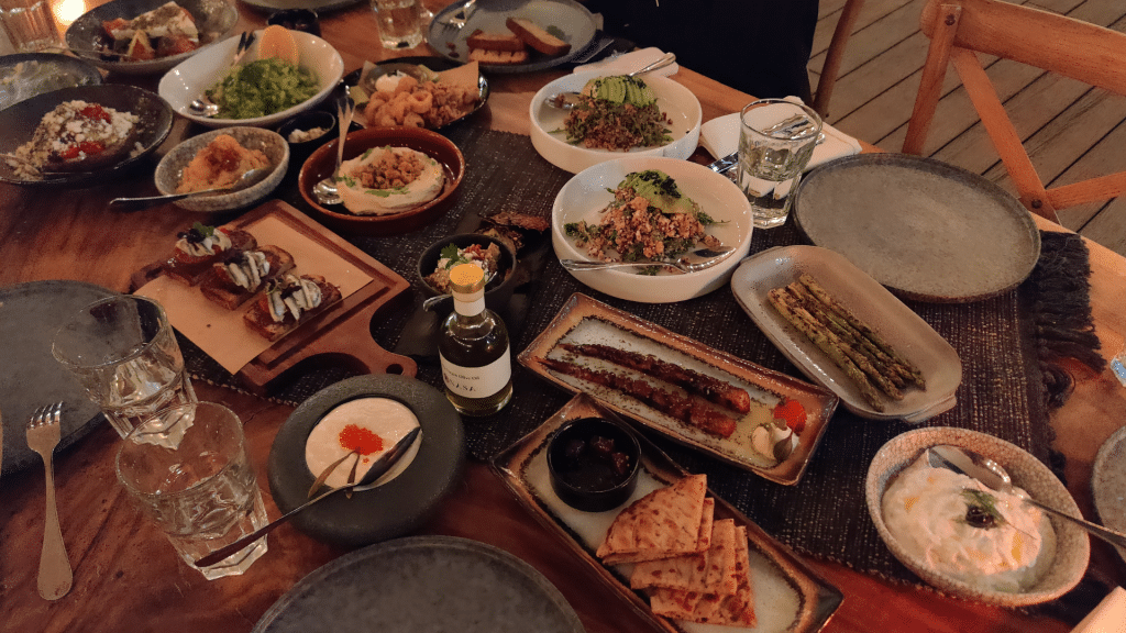Conrad Dubai Abendessen Im Griechischen Restaurant 