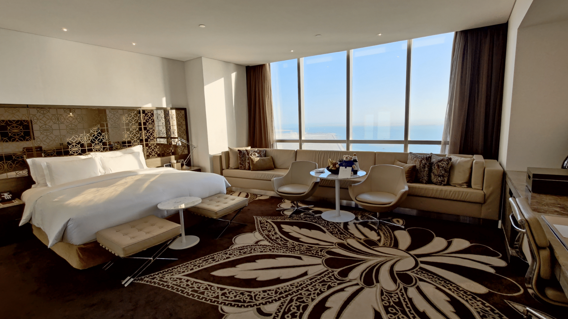 Junior Suite Conrad Abu Dhabi Etihad Towers