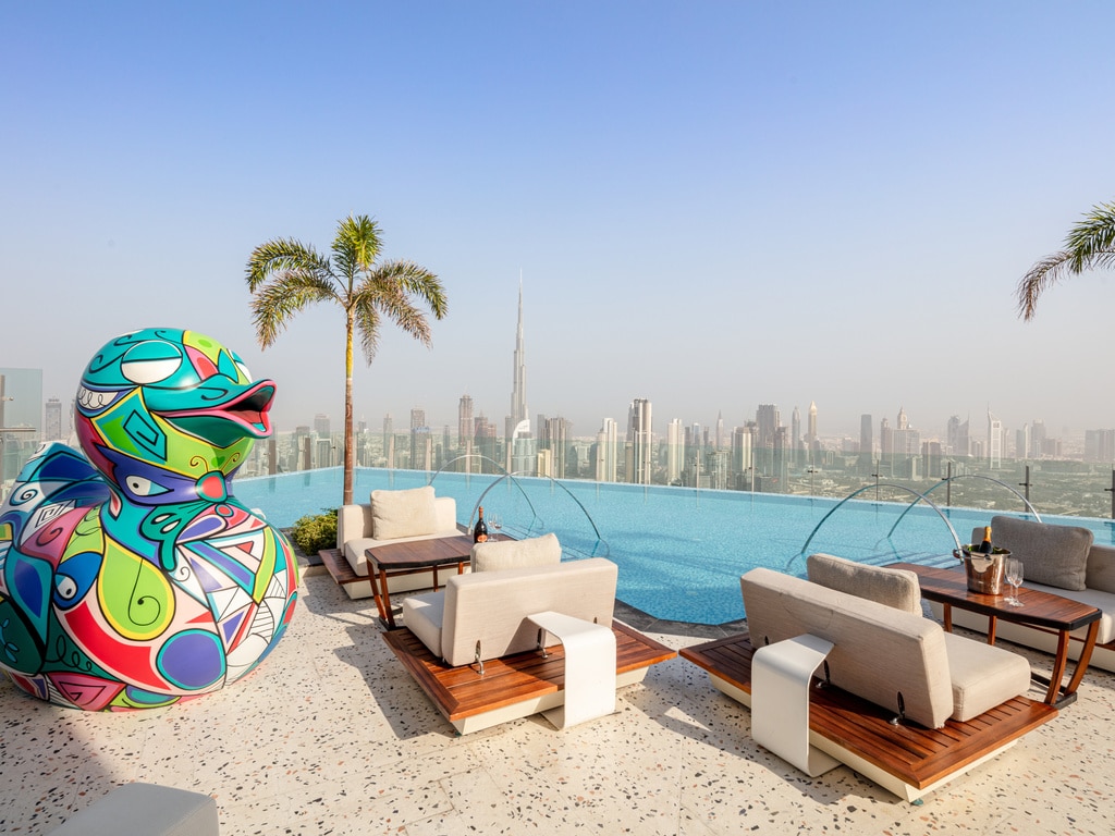 ? SLS Dubai Hotel & Residences ?