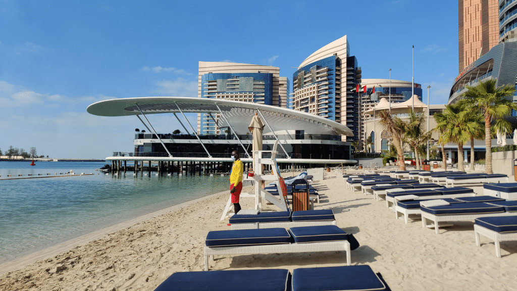 Strand des Conrad Abu Dhabi Etihad Towers 