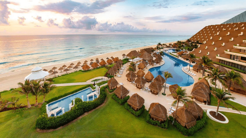 Paradisus Cancun Aussenansicht