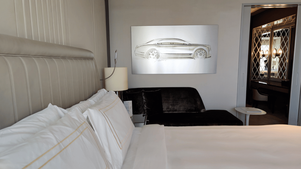 Bentley Bild im Schlafzimmer 
