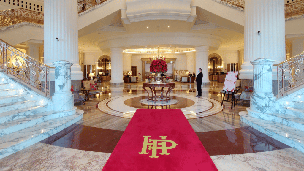 Eingangsbereich im Habtoor Palace Dubai 