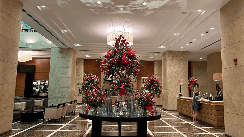 Lobby des Grosvenor House Dubai 